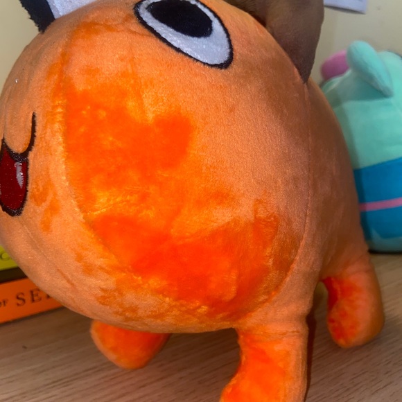 Pochita chainsaw man plushie doll - Picture 2 of 4